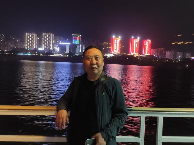 万州会战友（38军113师337团），夜游万州三峡平湖