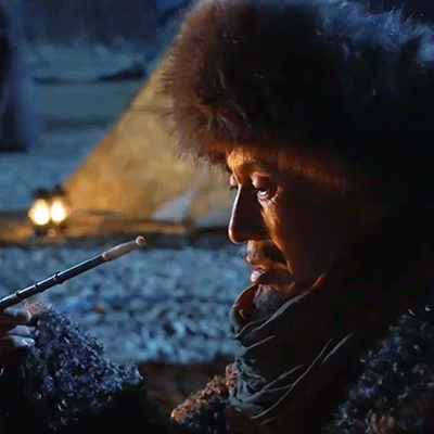 54岁凭央视大剧一夜爆火，如今又父子同台飙戏，17岁儿子比他还帅