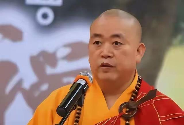 李湘不忍了！公开回应与释永信的真实关系，亲吻照的真相终于大白