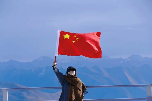 欢庆元宵 | 达古冰川4860米冰川雪境，美到心颤