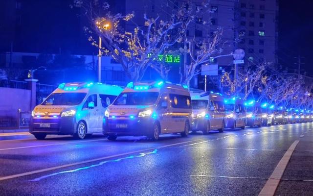 太惨！江西19岁女大学生景区被捅身亡，凶手身份曝光，事情不简单