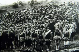 红25军长征，部队打到陕南，为何没去川陕苏区与红四方面军会师？图片