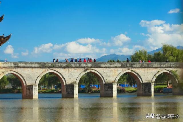 “滇南最美乡愁”精品线路丨“一家人的建水”乡愁之旅