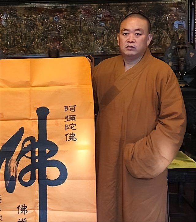 释永信倒台后，最大怨种现身！花5000万买的天价字画现200没人收
