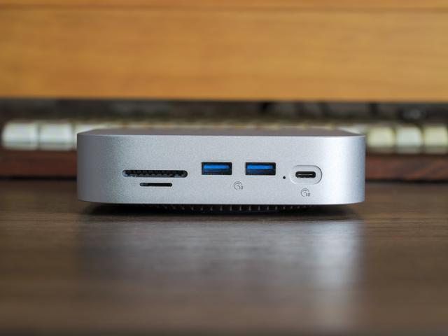 Macminim4的绝佳伴侣，奥睿科MiniLink桌面拓展坞