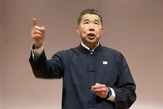 最后一场国民党主席辩论会，对于是否支持统一，郑丽文给出了答案