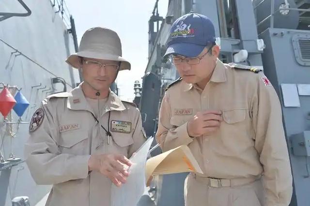“中国向日本军舰连开两炮”，日媒相当不服气，日本高层不敢吭声