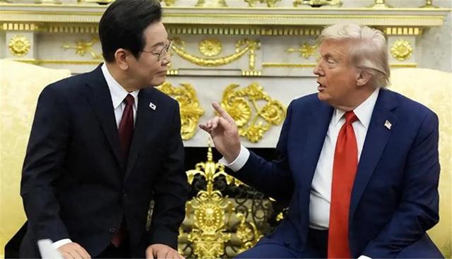 北京阅兵倒计时，特朗普就访华改口，在日本架导弹，中方退无可退