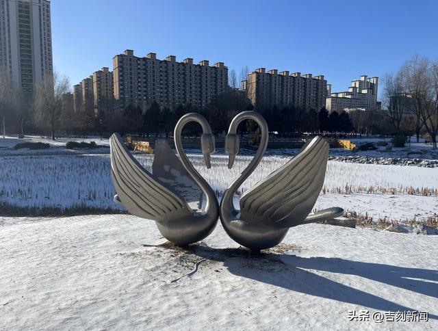 长春各大公园，雪后成“打卡热地”