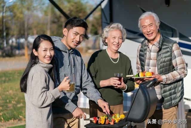 退休自驾游咋规划？跟着老司机一步一步来，第一次上路也不慌！