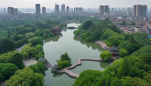 岳阳景点排行榜，湖南岳阳最值得去的10个好玩景点，你去过几个？