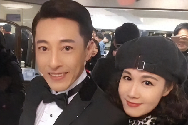 夫妻俩为了不变老，坚持31年不吃肉不生子，如今59岁近照不敢认