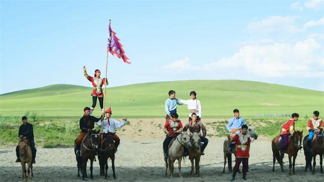 乌拉盖布林泉景区马术盛宴点燃草原夏日文旅热