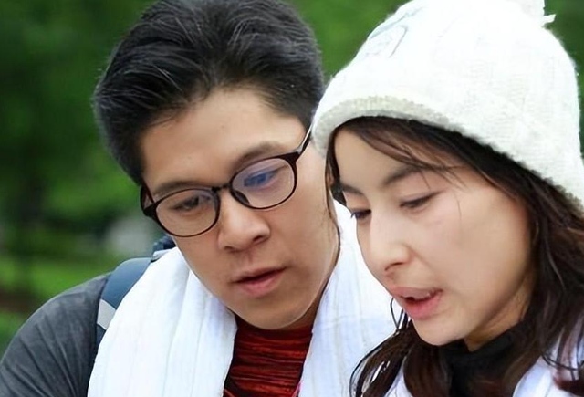 三连升！霍启刚官宣喜讯，新身份给郭晶晶长脸，让李嘉诚不敢吭声