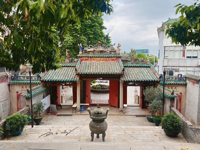 顺德明明是佛山的一个区，为什么顺德人不愿说自己是“佛山人”？