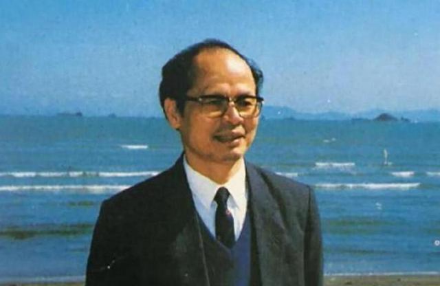 原广东省委第一书记，60岁官至副国级，临终嘱咐：别告诉百岁母亲