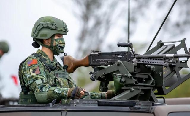 台湾终极解决方案：土地回归中国，人员往来自由，逃走不是中国人