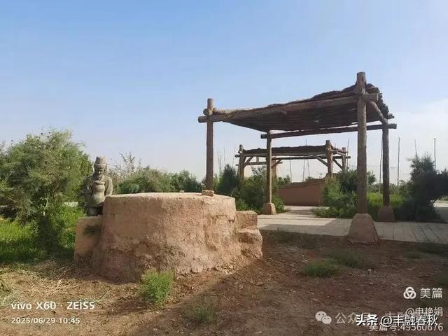 探秘新疆巴楚红海景区：自然与人文的交响｜ 申艳娟