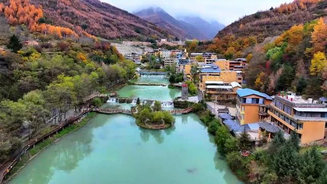 准备好迎接初冬的官鹅沟了吗？