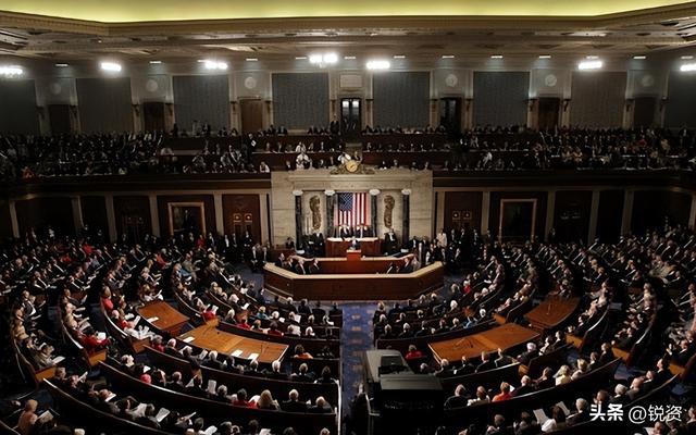 不撤了？美军留守琉球，众议院通过挺日案，特朗普要为高市出口气