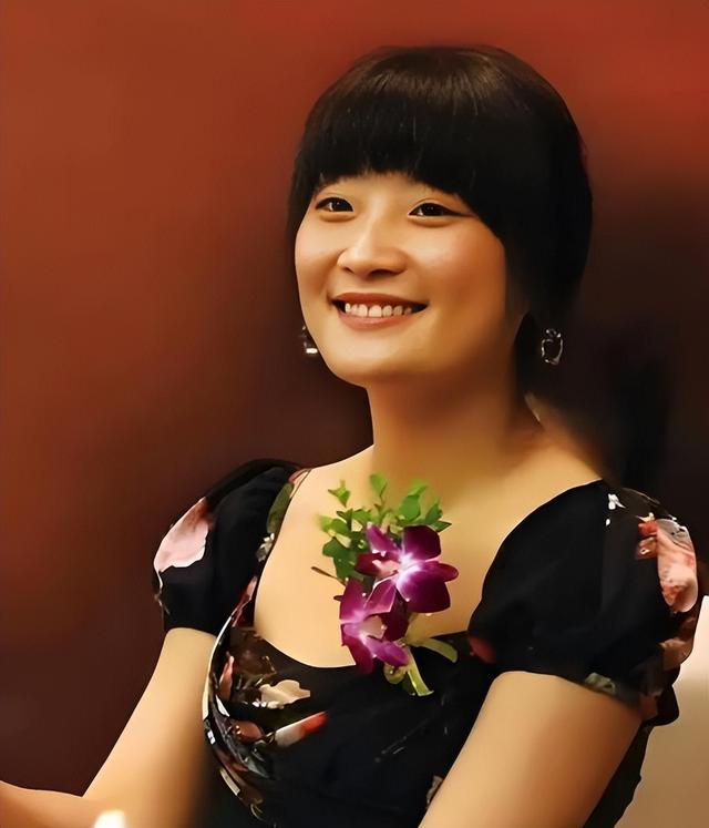 “私生子事件”还不到2天，宗馥莉亲叔叔坐不住了，指责她不厚道