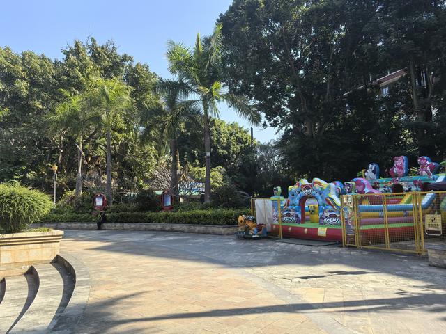 2025.11.30和辽宁沈阳朋友贾大哥游览西双版纳滨江公园