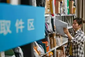 从月入三万到逃离撤退：宣称加盟就赚钱的快递驿站，无人接盘了图片