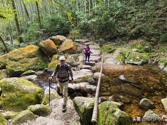 龙岩黄连盂徒步登山