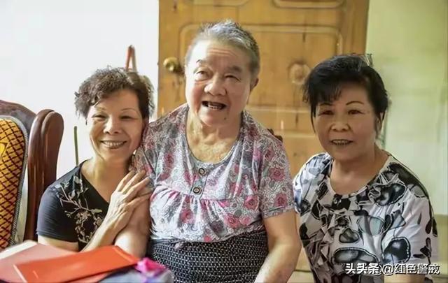 她从大队书记到中央候补委员，84年被开除党籍，退休后住进深山中