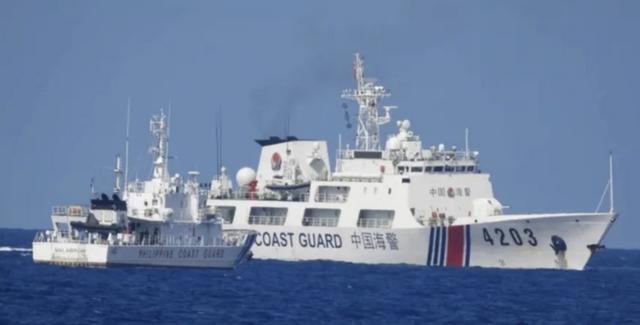 中方发大火了，刚刚，11艘冲锋艇包围仁爱礁，马德雷山号不能再留