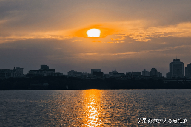 杭州西湖日出最佳地点都有哪些？都有什么注意事项？
