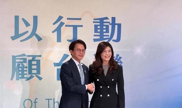 台军机密公开，震动两岸	，郑丽文喊话大陆：美国邀请我去，我没去