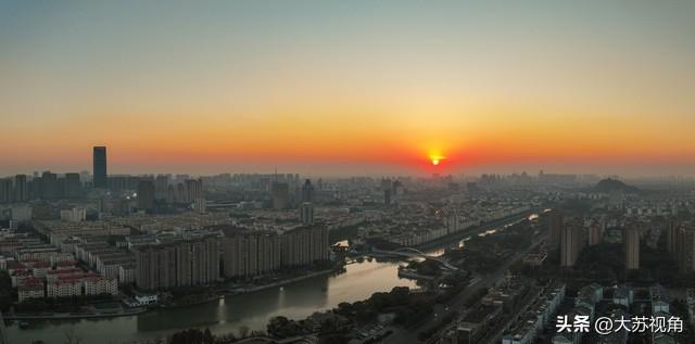 江苏再夺全国第一！2025年狂揽1.48万亿，这些新玩法太会了