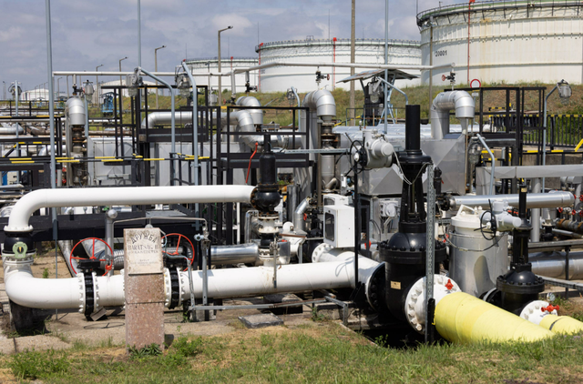 百年宿敌恩怨升级，从历史角度看	，西方为何一定要干掉俄罗斯？