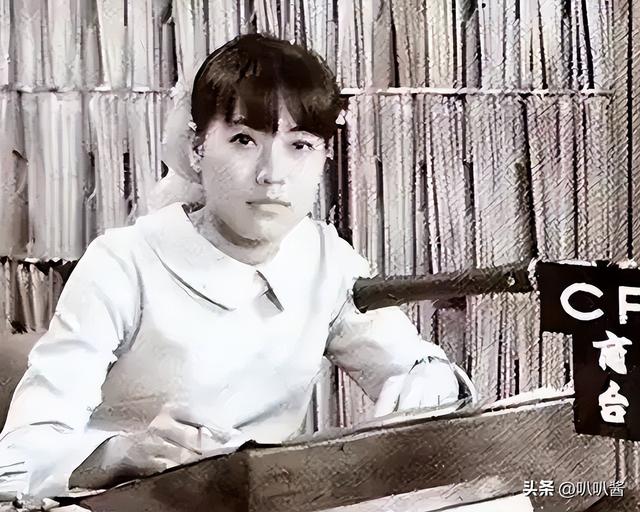出名后出轨保姆，气死原配，如今77岁的他晚景凄凉，子女与其割席