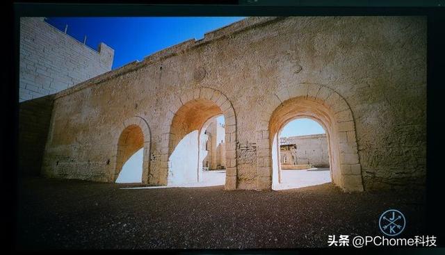 三星绚幕激光投影仪Premiere 5体验：投影也能化身为“触摸屏”！
