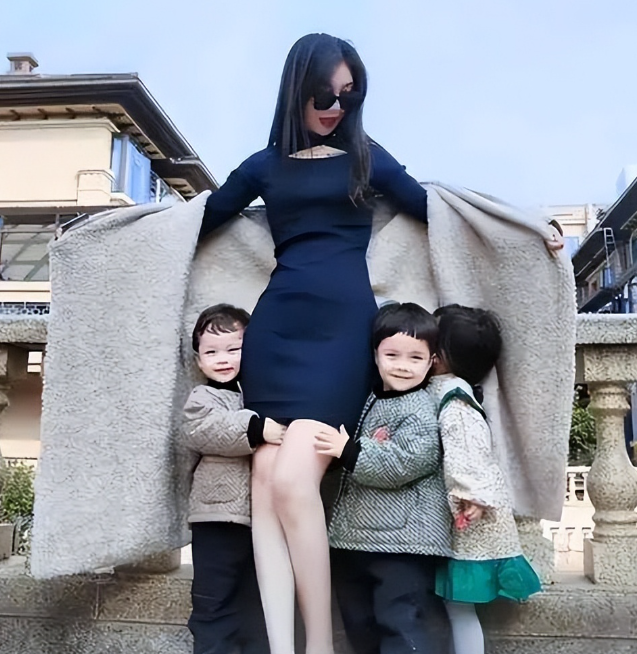 “买英国精子生3娃”的山东女人，7年后现状曝光：她后悔了吗？