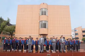 最美人间四“阅”天，岳阳楼区站东小学开展首届读书节活动图片