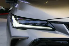 换壳“雷克萨斯”沦为价格屠夫！长近5米跌至13万，2.5L喝92油图片