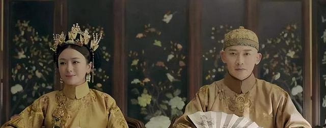 为什么清朝皇帝宠幸妃子之后，妃子根本无法走路，都要人扶着走？