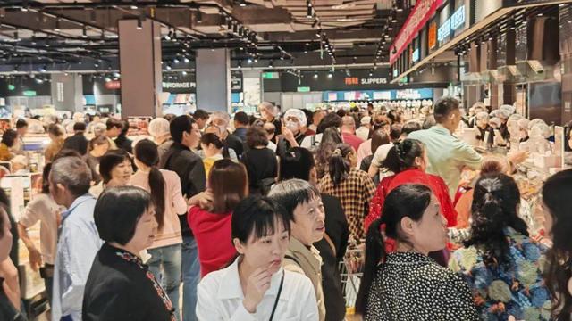 洋山姆失控塌房，国民永辉主场接盘
