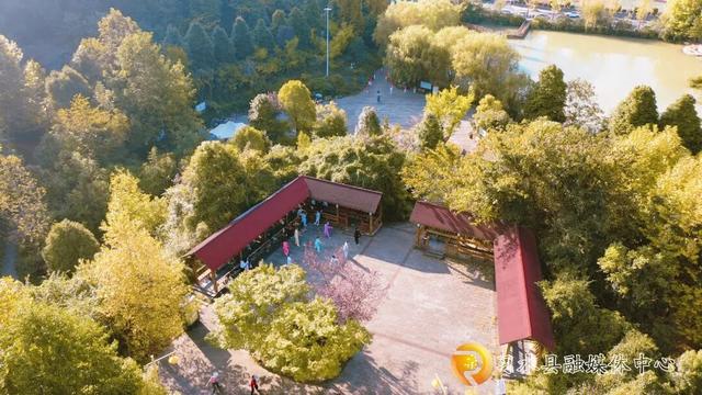 秋日黔行・养在贵州丨箐山晨光里的诗意康养
