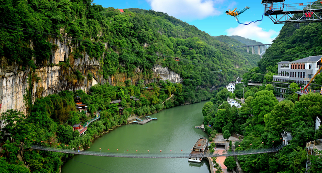 免票！半价！凭电影频道M榜门票，解锁宜昌景区优惠！