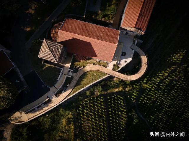 在城市之外，做一名大地的译者