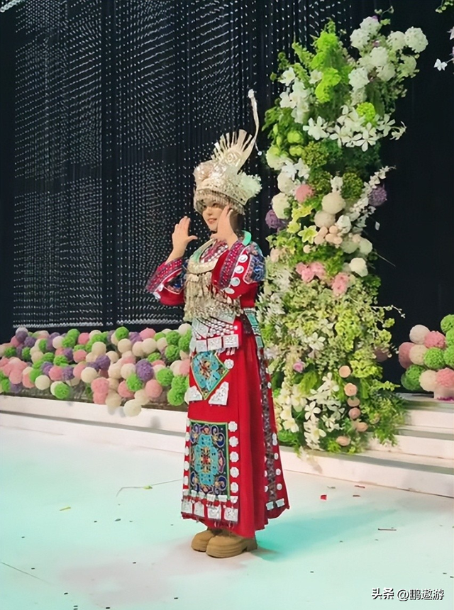 张自轩婚礼现场，新娘很强势两次拒绝他的亲密动作	，岳父实力不菲