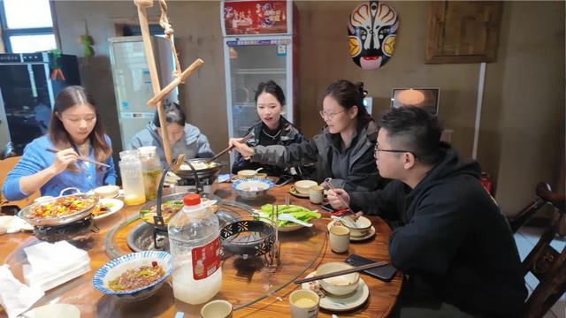 楚尚团建 | 挺进大别山悟初心,重走红军路聚力量