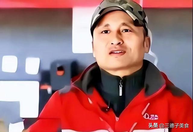 京东001号快递员已退休	，勤恳工作16年，刘强东承诺的房兑现了吗