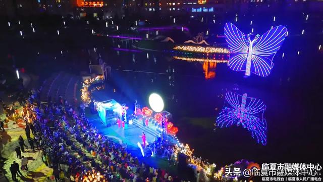 视频多图重温临夏市中秋音乐诗会，蝴蝶桥畔的双月，照亮了多少人的乡愁，绝美～