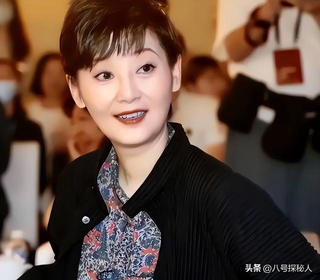 徐帆回应离婚5个月，冯小刚近况曝光	，他的“小心思”再藏不住了