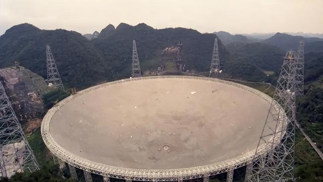 存在生命迹象？科学家爆料：土卫二或存外星生命！